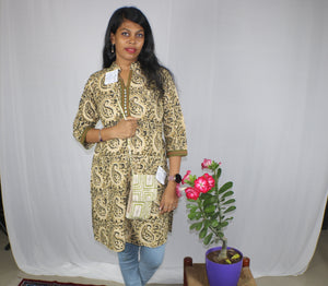 TLFABk-00011b/Kalamkari/Long Kurtis