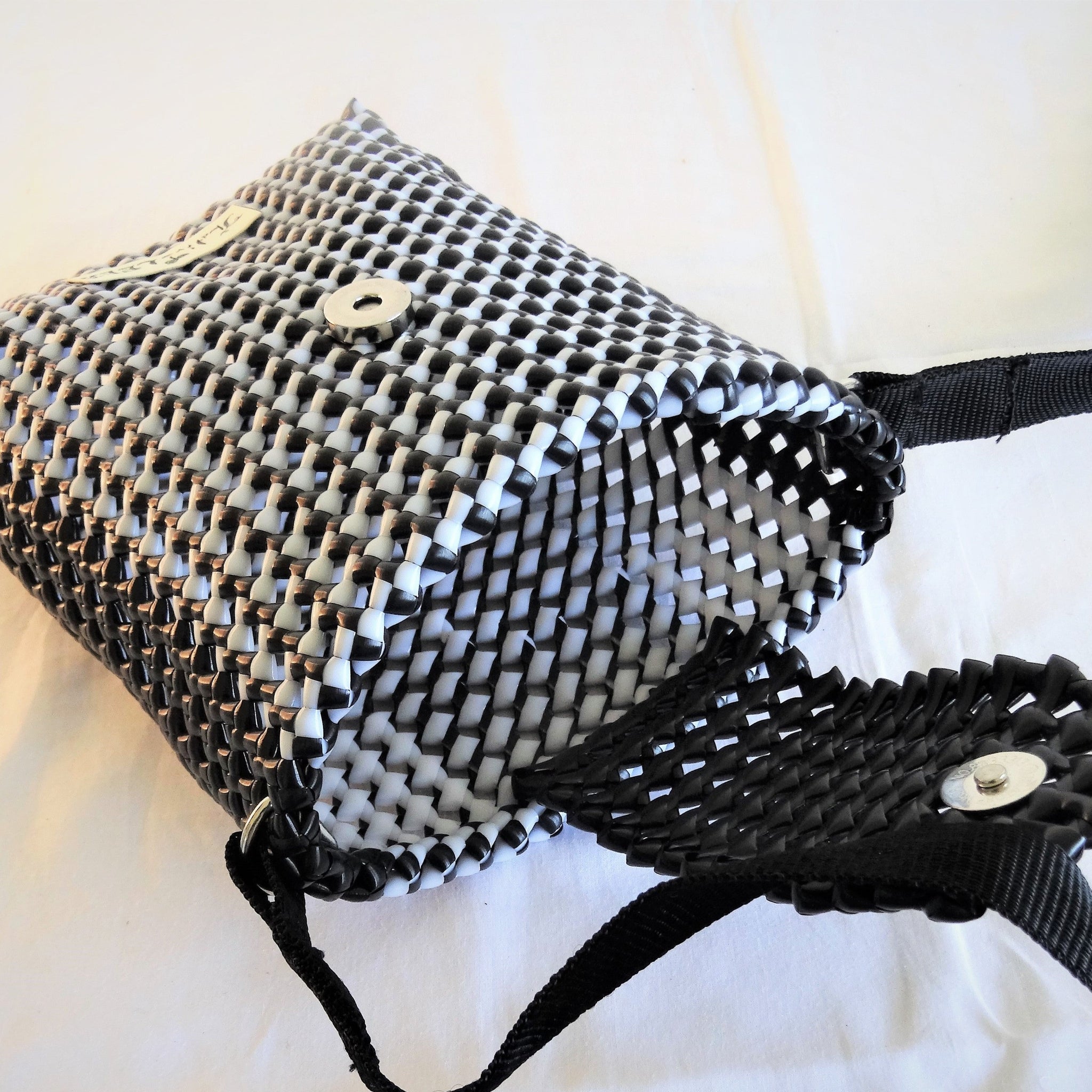 TLBAS-0066/Cool String Bag - Thalir Leed®